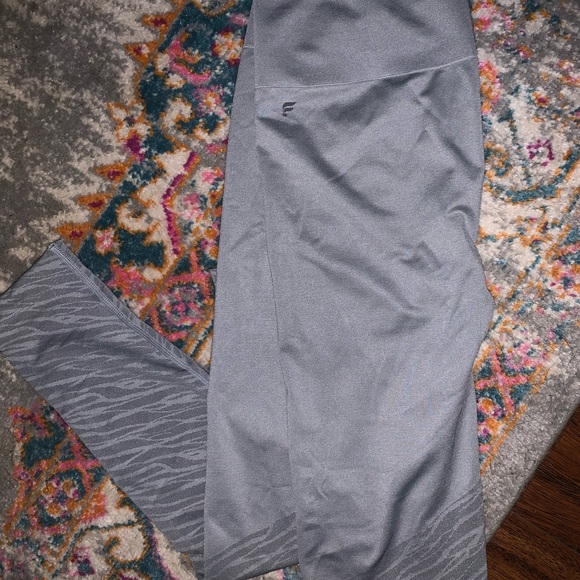 NWT Fabletics leggings - Picture 3 of 4